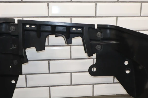 1990-1995-chevrolet-corvette-zr-1-right-front-inner-fender-liner-6461933 1990 - 1995 Chevrolet Corvette ZR-1 Right Front Inner Fender Liner