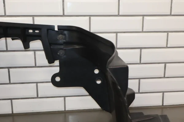 1990-1995-chevrolet-corvette-zr-1-right-front-inner-fender-liner-7947404 1990 - 1995 Chevrolet Corvette ZR-1 Right Front Inner Fender Liner