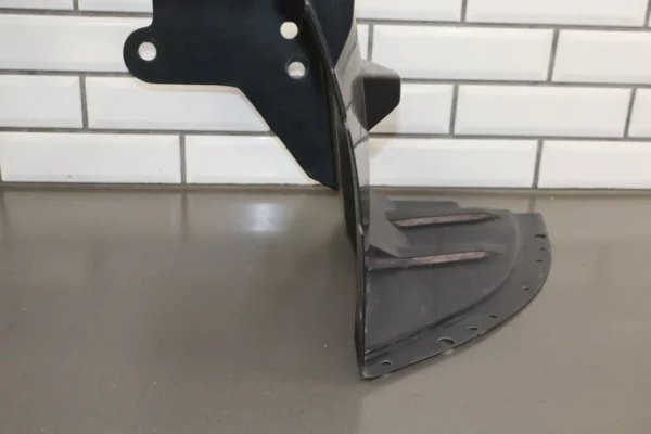 1990-1995-chevrolet-corvette-zr-1-right-front-inner-fender-liner-9922776 1990 - 1995 Chevrolet Corvette ZR-1 Right Front Inner Fender Liner