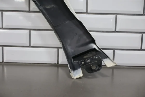 57_02ba1fc9-c692-4e1c-9c89-a3abc381549a 2006 Cadillac Escalade Right Front Fender Flare
