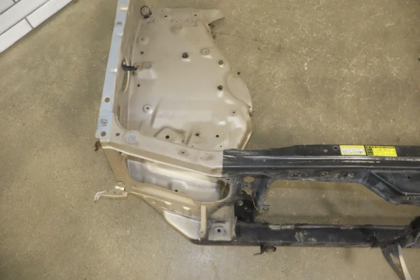 57_03299e75-b42d-40f5-82cd-c751b1bac9eb 98-07 Lexus LX470 / Land Cruiser V8 Front Radiator Core Support Body Cut