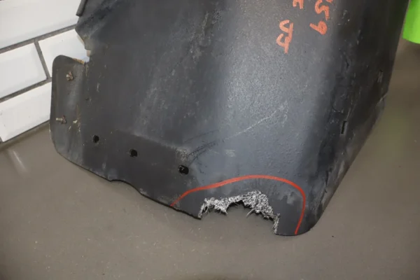57_05203d2a-4430-455b-80bd-fab608683a37 2001 Dodge Viper Left Front Inner Fender Liner OEM *Damaged*