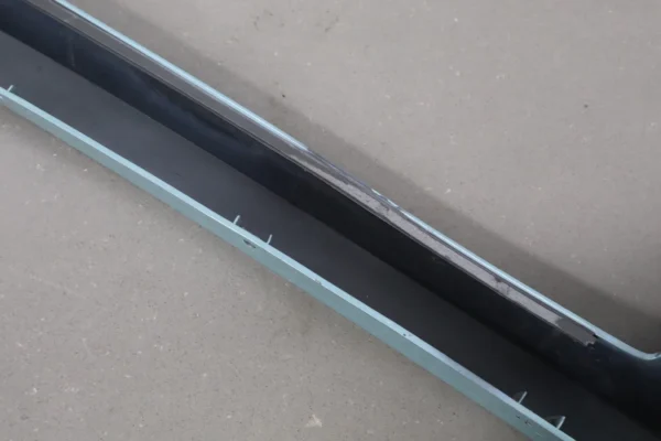 57_0f7688c4-6c7f-41aa-8266-57580f813780 2003-2009 Hummer H2 Right RH Front Fender Flare Moulding OEM