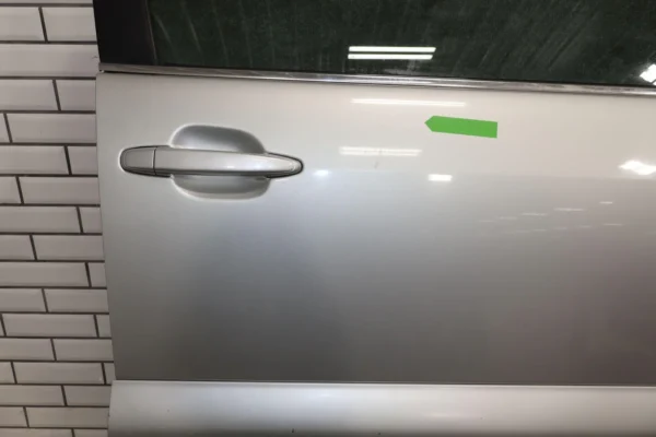 57_11a6fa32-dc87-486b-b537-dd16a3c27832 2003-2009 Lexus GX470 Front Right Passenger Door W/Glass