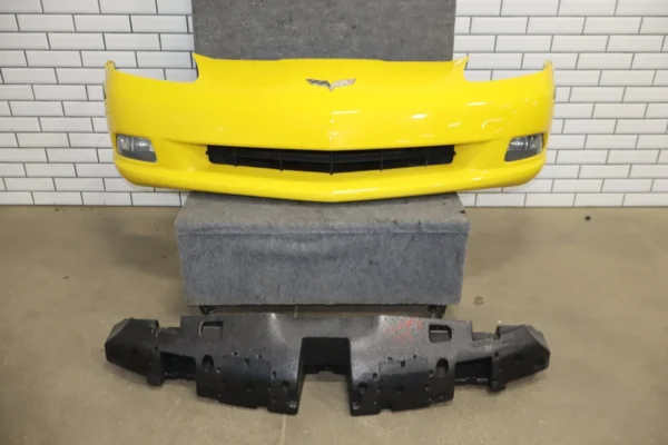 57_11b0b93c-a967-403c-b93b-32c80fe9454d 2006-2009 Chevrolet Corvette Base Front Bumper Yellow 19120412