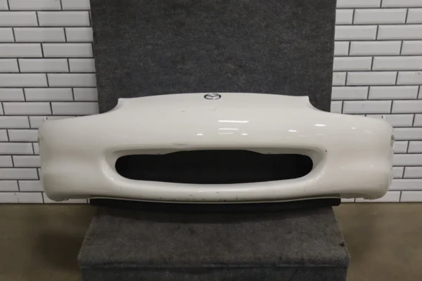 57_18f96d2c-60a9-431e-93be-46d5d6b26726 1999-2000 Mazda MX-5 Miata Front Bumper White PT