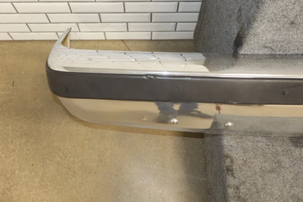 57_195186af-feb0-4e65-bb83-da01c5965283 1987 Ford F-150 XLT Lariat Front Bumper 9M