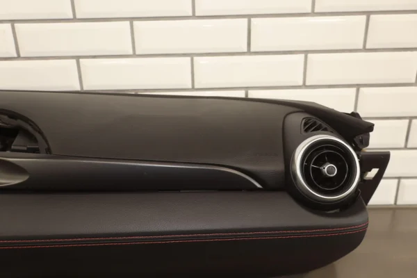 2017 Fiat 124 Spider OEM Dashboard Dash Panel Assembly Nero Black (X9)