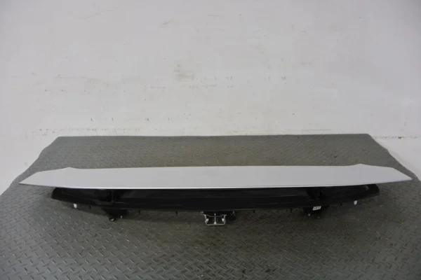 57_1b3cbf37-00e0-429a-afc9-be1313b41453 18-19 Lexus LC500 OEM Power Rear Spoiler (Liquid Platinum 1J2) Unable To Test