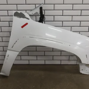 57_20fa4c53-a940-463a-baad-dde9f671ae27 99-06 Chevy Silverado/Tahoe/Suburban Passenger Right Fender (Summit White 50U)