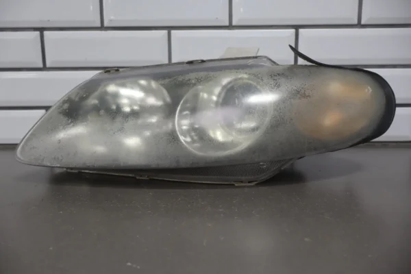 2004-2006 Pontiac GTO Left Headlamp 92155599