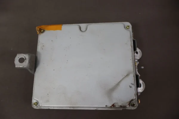 57_26bd7815-af92-40f7-b04e-215fac228e68 2001 Lexus LX470 L Engine Computer/ ECU