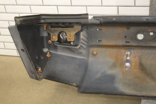57_27c807f7-8f19-432d-96a1-94e3490ec681 2006-2007 Hummer H2 SUV Rear Bumper (Option W/O Rear Camera)