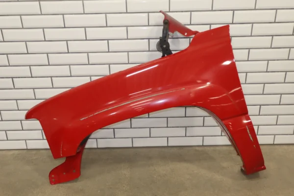 1999-2002 Chevy Silverado 99-06 Tahoe Suburban Left LH Fender Red 74U