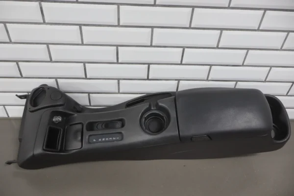 57_34f5ecfa-18dd-41f0-869e-e97e5e561777 1997-2002 Pontiac Firebird- Centre Console, W/ Lid Automatic Transmission