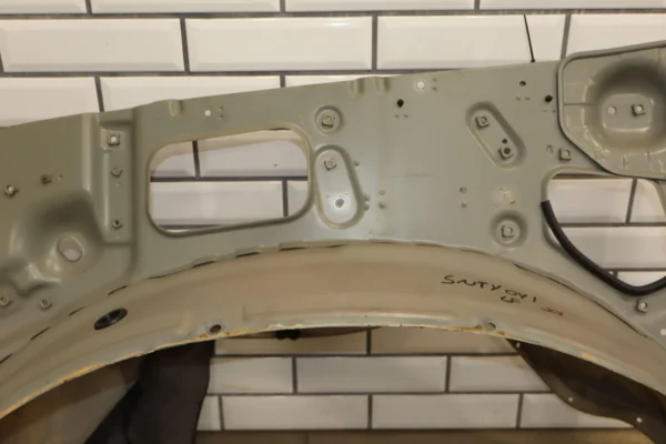 57_363e7e6e-d269-49e0-8972-2175cbaee490 1995 Buick Roadmaster Left Front Inner Fender Liner OEM