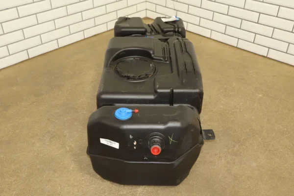 57_36ee2f3e-382f-4ca9-a17b-dffcc78092c8 04-08 Hummer H2 OEM 32 Gallon Gasoline Fuel Tank (No Pump)