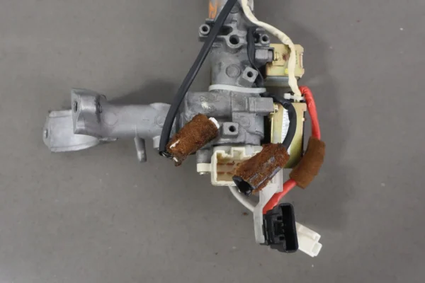 57_3b8ff9d6-417d-46b7-b770-f6c60bd88bb9 2001 Lexus LX470 L Engine Computer/ ECU