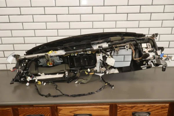 2017 Fiat 124 Spider OEM Dashboard Dash Panel Assembly Nero Black (X9)