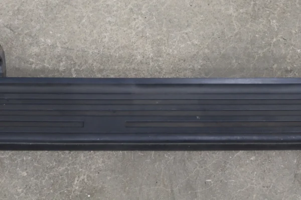1997 Lexus LX450 Pair - Running Boards *RH Rear Trim Missing*