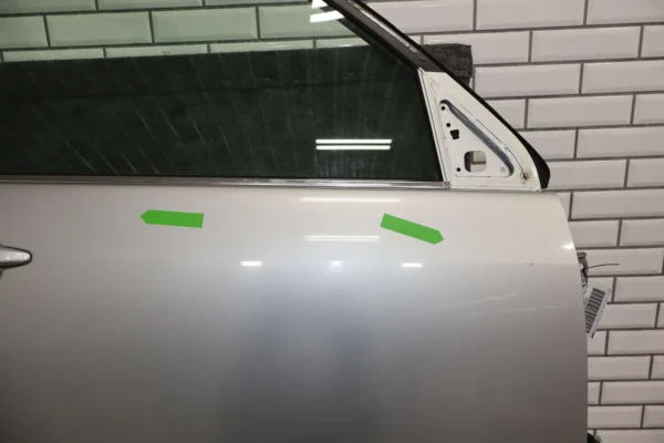 57_5077b592-083b-4893-8f82-05b6661c9393 2003-2009 Lexus GX470 Front Right Passenger Door W/Glass