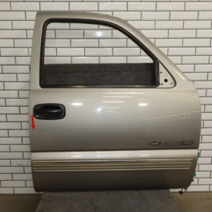 57_5109f2db-69b9-4a49-900d-c188fb0bb489 - Copy 99-07 Chevy GMC Truck SUV GMT800 Right Front Door