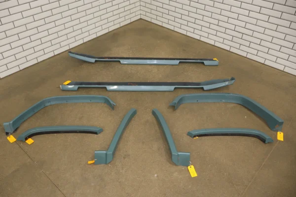 2007 Hummer H2 Special Edition WS2 Body Molding Kit