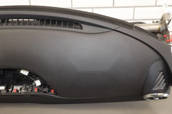 2017 Fiat 124 Spider OEM Dashboard Dash Panel Assembly Nero Black (X9)