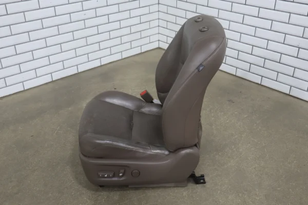 57_54729b82-5f8e-43cc-be45-7e12c5eb43f6 2010-2013 Lexus GX460 Left Driver Front Power Leather Bucket Seat *Torn*