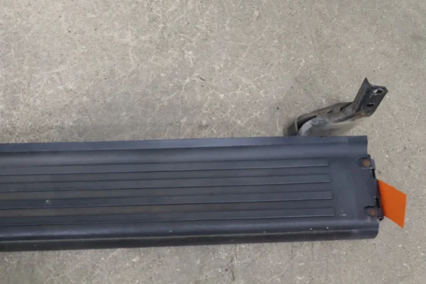 1997 Lexus LX450 Pair - Running Boards *RH Rear Trim Missing*
