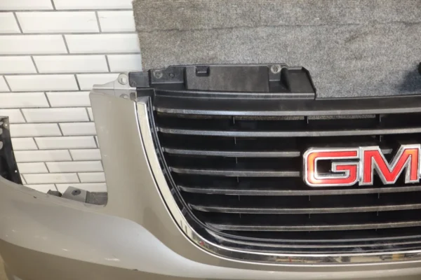 57_665c750f-f07f-464c-92b0-a93d6dcbe2a9 2008-2014 GMC Yukon SLT Front Bumper Steel Gray Metallic 16U