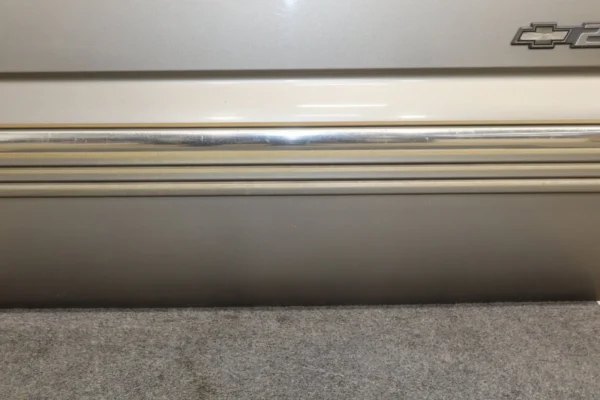57_72106079-dd6c-4f18-86d2-0f4eb26b09fe 99-07 Chevy GMC Truck SUV GMT800 Right Front Door