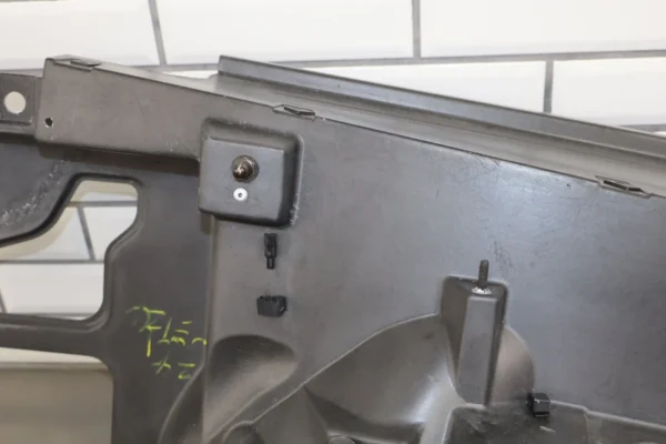 57_72d85c5a-cace-4bce-91d8-7129f03ed0ce 2004 Cadillac XLR - FRONT INNER STRUCTURE
