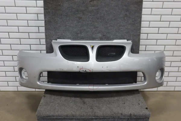 57_7e3c989e-3565-4f19-b9d2-0c39c3e85702 2006 Pontiac GTO Front Bumper Quicksliver Quicksliver