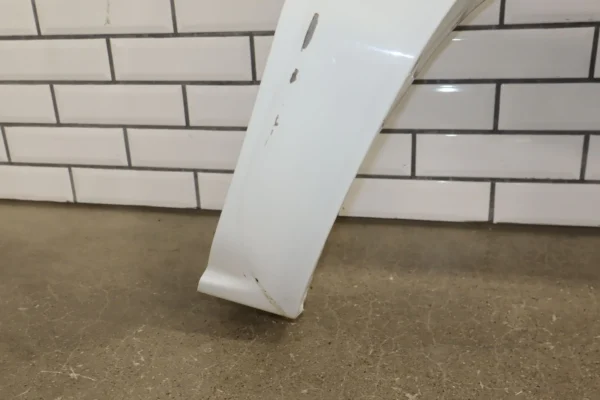 57_7e744cf3-6763-4e9f-953d-32d8bfd89254 99-06 Chevy Silverado/Tahoe/Suburban Passenger Right Fender (Summit White 50U)