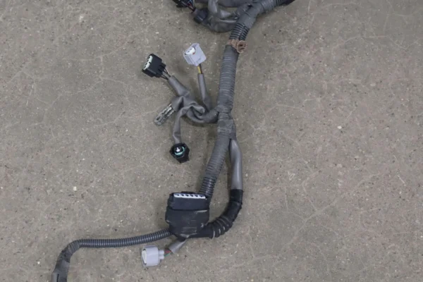 57_7ea6ce03-2118-4e99-a318-9f2ac2df02ae 05/2005-2007 Toyota Land Cruiser 4.7L V8 2UZFE Engine Wiring Harness
