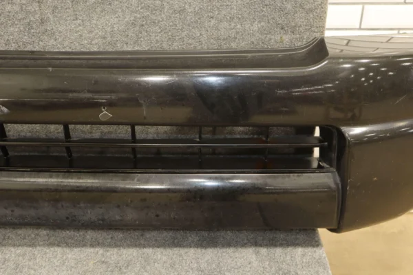 57_8ca3f0d4-ef85-47de-91cd-c676e19154bb 05-11 Toyota Tacoma Base Model Front Bumper Cover W/Fog Lights & Rebar *Damage*