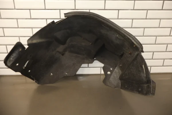 57_8dcbc37b-b554-4f85-b306-640a9e1e9e94 2001 Dodge Viper Right Front Inner Fender Liner OEM *Minor Crack*