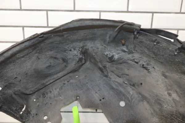 57_8f35b277-5773-4124-b1b9-931a7e95d57d 2001 Dodge Viper Left Front Inner Fender Liner OEM *Damaged*