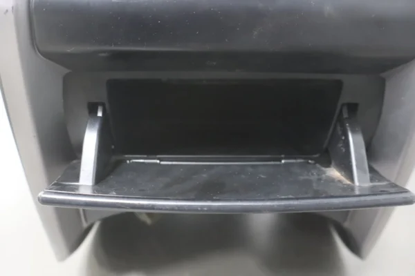 57_9049b5c5-64bc-4034-b59b-6820eeef282b 2004-2006 Pontiac GTO - Centre Console Shifter Bezel W/ Window Switch