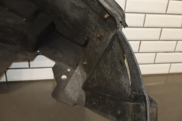 57_92d0515a-e971-40ad-b75d-2387214c4234 2001 Dodge Viper Right Front Inner Fender Liner OEM *Minor Crack*