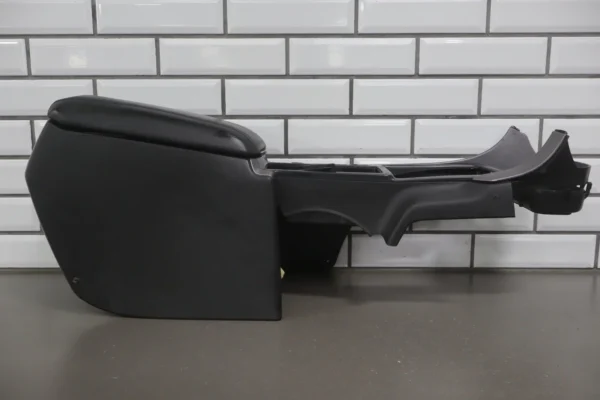 57_946ec113-f721-4804-a8fa-dda2b6358205 2004-2006 Pontiac GTO - Centre Console Shifter Bezel W/ Window Switch
