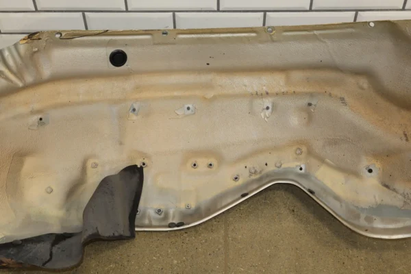 57_98d4afe1-2293-490b-8055-5aa4ebeb46f3 1995 Buick Roadmaster Left Front Inner Fender Liner OEM