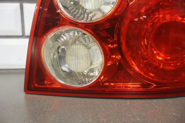 57_abcf3b6e-a869-43cd-8b89-f65c32c391d8 2004 Pontiac GTO Right Tail Light 92146793 OEM