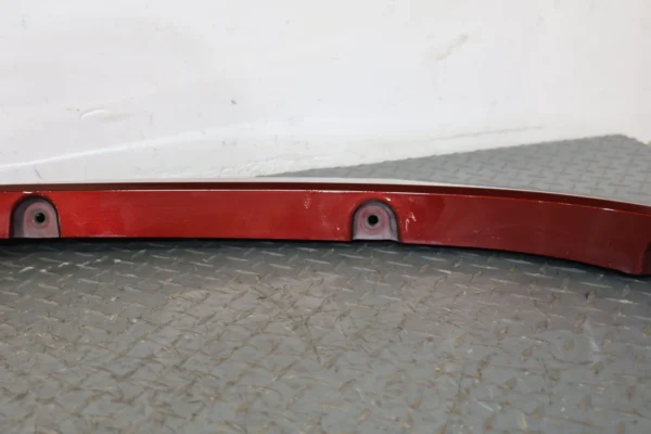 57_b69238c4-9a67-4912-9434-d9f467bfa32f 02-06 Cadillac Escalade Front Right RH OEM Fender Flare Moulding (Redfire 72U)