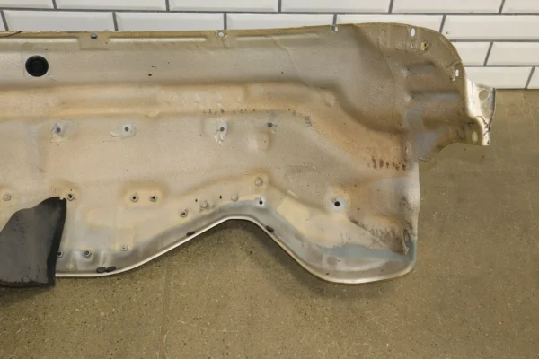 57_bc05de60-2966-47d7-9ae1-c3c2e40c0027 1995 Buick Roadmaster Left Front Inner Fender Liner OEM