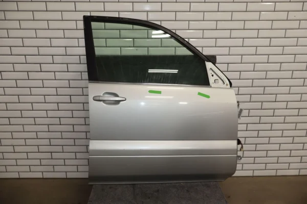 57_bc9dd668-5ce4-46c0-a31f-44a6e275df3c 2003-2009 Lexus GX470 Front Right Passenger Door W/Glass