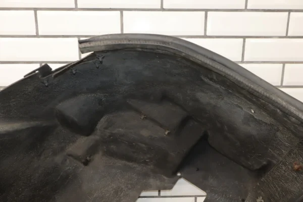 57_bfb9af13-68ad-420d-bfb4-c7e321d52fbe 2001 Dodge Viper Right Front Inner Fender Liner OEM *Minor Crack*