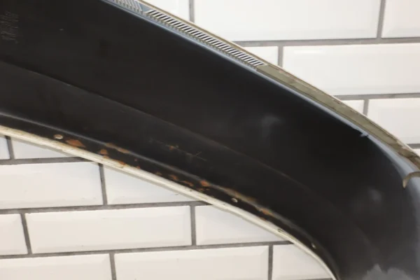 57_c08de8ea-f12e-4ea3-8683-b3a6bddabbf2 2009 Chevrolet Suburban 1500 Z71 Left Fender Molding OEM