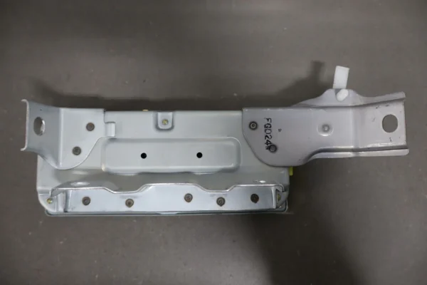 57_c1d7d775-934a-489c-ad3d-29b4b11d6507 1996-1998 Lexus LX450 95-97 LandCruiser Air Bag Control Module